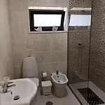 Casa Da Mimosa, A 100 Metros Da De Cha Vakantiehuis