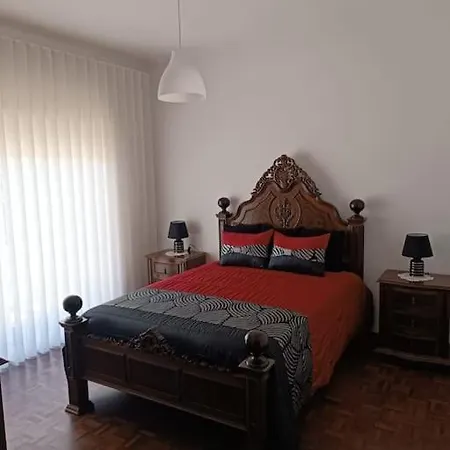 Hébergement de vacances Casa Da Mimosa, A 100 Metros Da De Cha *